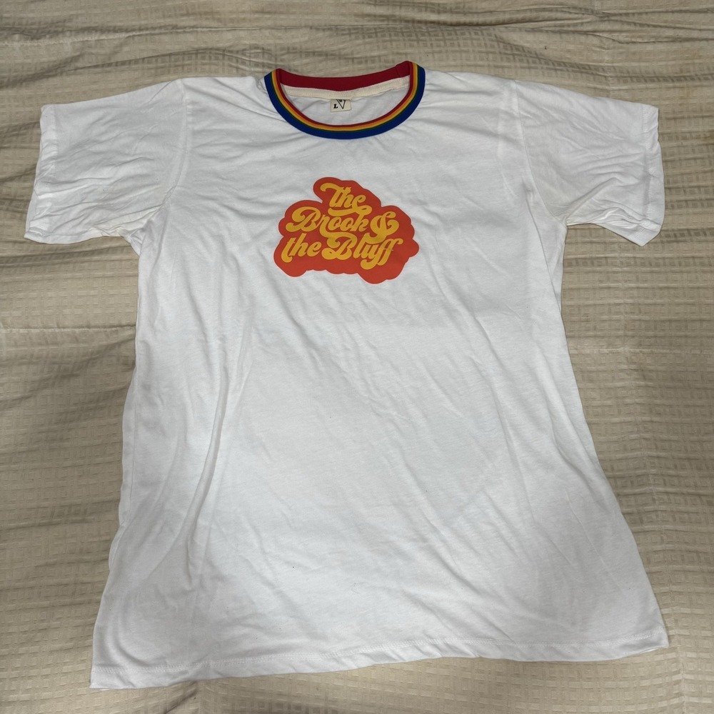 Camp Collection Colorful Retro Style The Brook & the Bluff T-Shirt Size Large - Picture 5 of 9